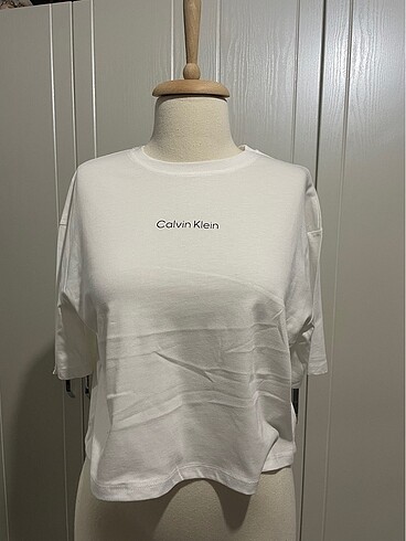 Kaydırmalı t-shirtler