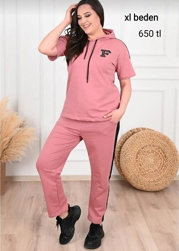 Pembe Kadın Kısa Kollu Eşofman Takımı