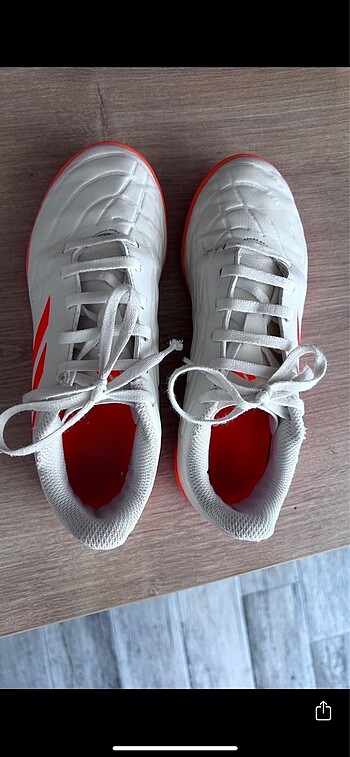 35 Beden beyaz Renk Adidas halı saha 35 no