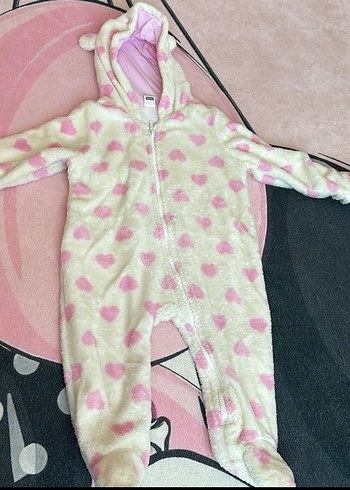 Kapüşonlu Pembe Kürklü Bebek Kız Tulumu - Görsel 2