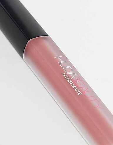 Huda Beauty Likit Mat Ruj Perfectionist