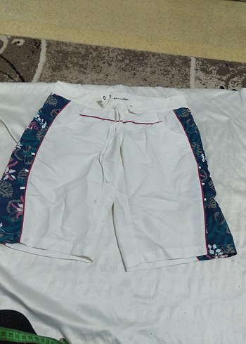 Beyaz Desenli Erkek Mini Şort - Görsel 8