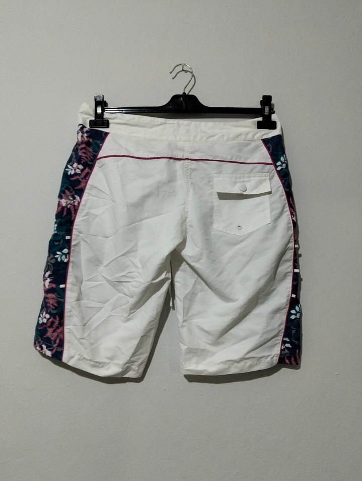 Beyaz Desenli Erkek Mini Şort - Görsel 2