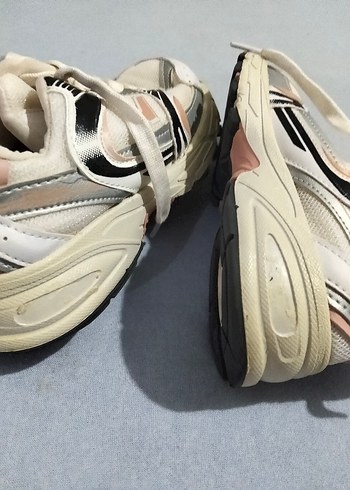 Yılan Desenli Beyaz Bağcıklı Spor Ayakkabı - Görsel 8