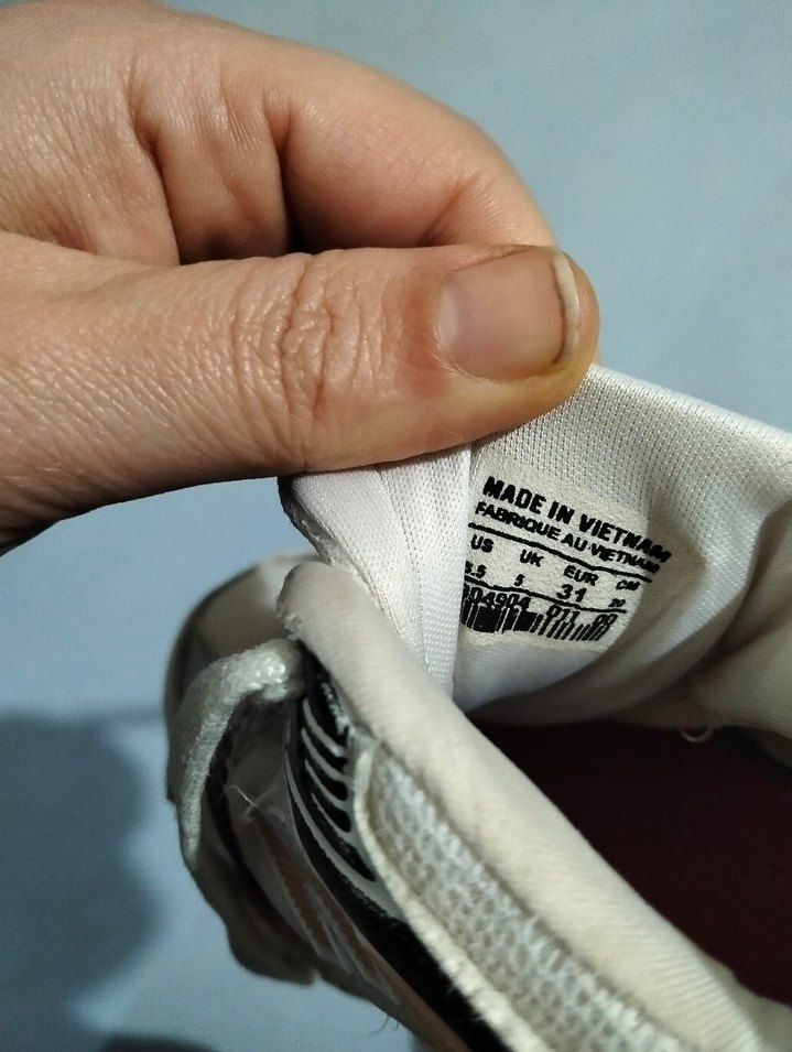 Yılan Desenli Beyaz Bağcıklı Spor Ayakkabı - Görsel 3