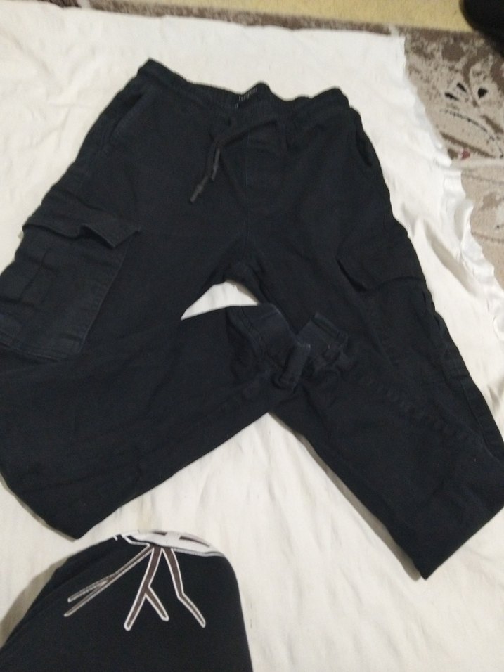 Siyah Kemerli Rahat Kesim Erkek Pantolon - Görsel 4