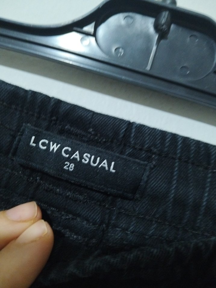 Siyah Kemerli Rahat Kesim Erkek Pantolon - Görsel 2