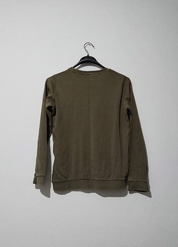 11-12 Yaş Beden haki Renk 11,12yaş lcwaikiki sweatshirt