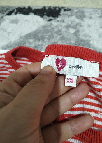 xxl Beden Kırmızı Çizgili Kemerli Midi Elbise