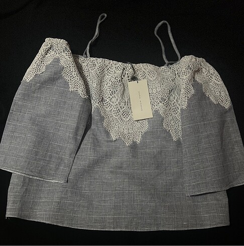 Zara marka bluz etiketli
