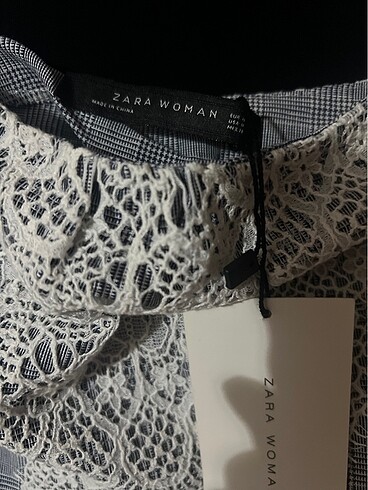 m Beden Zara marka bluz etiketli