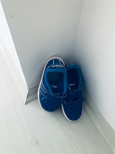Adidas çocuk ayakkabısı