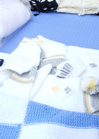 Nakışlı Mavi Örgü Bebek Battaniyesi takımı - Görsel 6