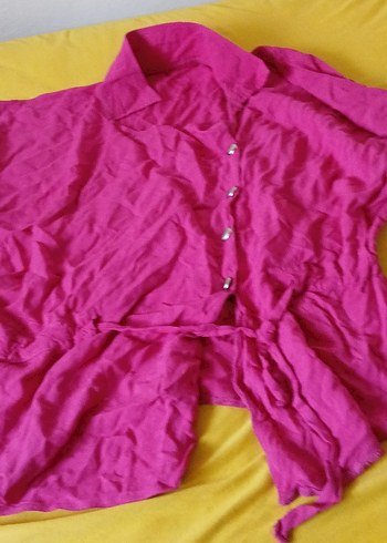 40 Beden pembe Renk Pembe V Yaka Düğmeli viskon gömlek