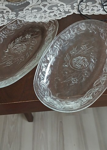 Nakışlı Beyaz Gri Cam Servis Tabakları - Görsel 2