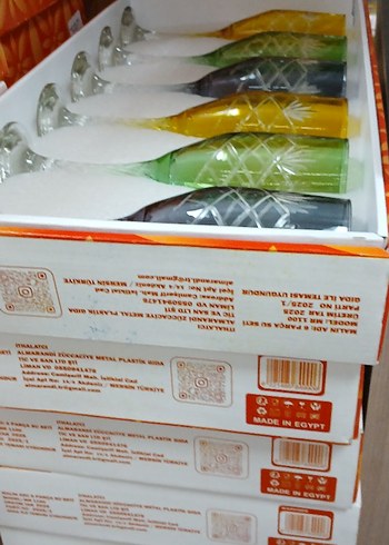 Renkli Desenli Cam Kadehler Seti - Görsel 2