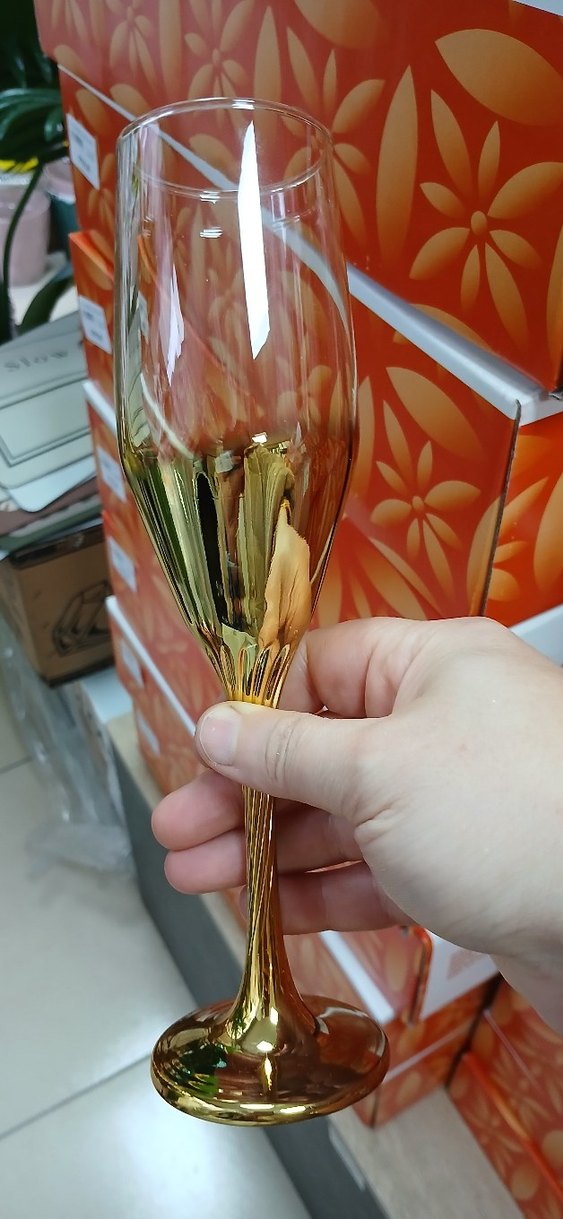 Altın Renkli İnce Kadeh - Görsel 3