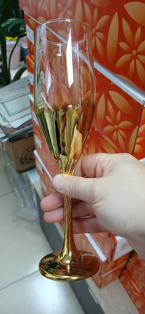 Altın Renkli İnce Kadeh - Görsel 2