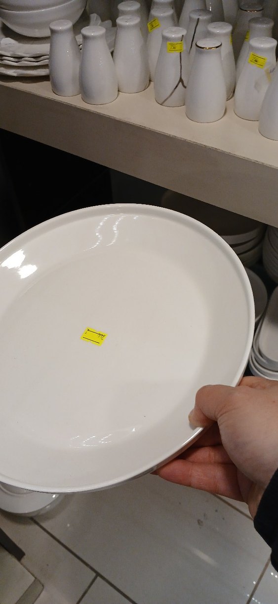 Beyaz Dalgalı Kenarlı Porselen Tabak - Görsel 3