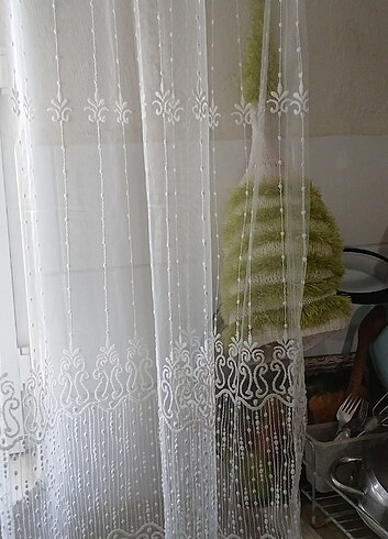 Beden beyaz Renk 3 metre en 2 metre boy seyrek pile