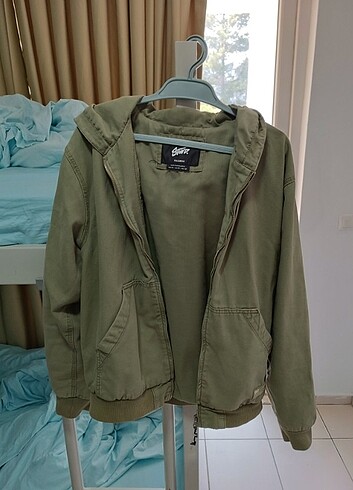 Pull and Bear MEVSİMLİK ÇEKET
