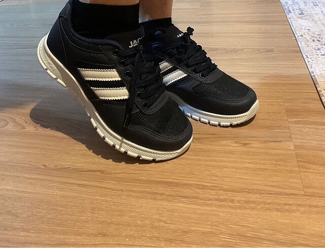 Diğer Yeni spor ayakkabı