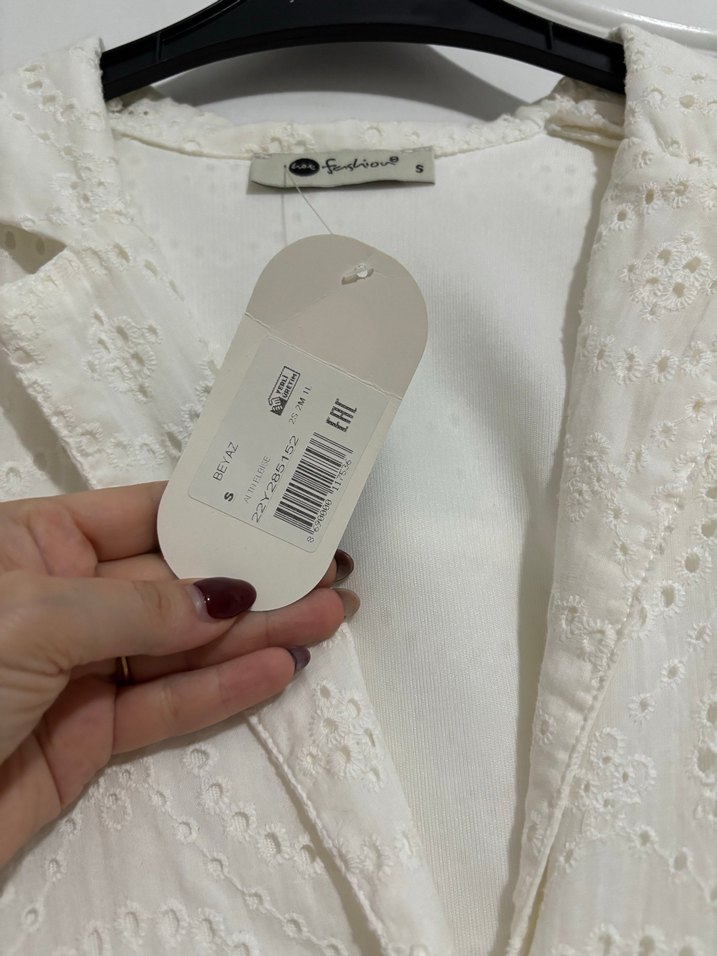 Düğmeli Beyaz Mini Bohem Keten Elbise - Görsel 3