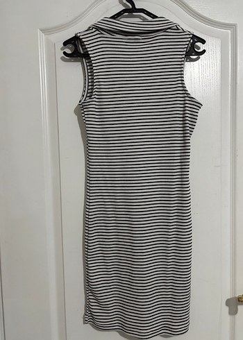 Gri Çizgili Yüksek Yakalı Midi Elbise - Görsel 2