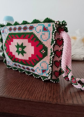 Renkli İşlemeli Boncuklu Örgü cüzdan