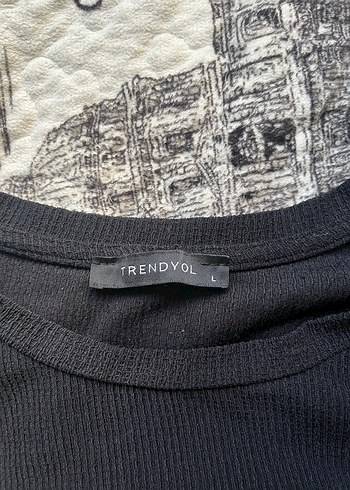 l Beden Siyah crop bluz