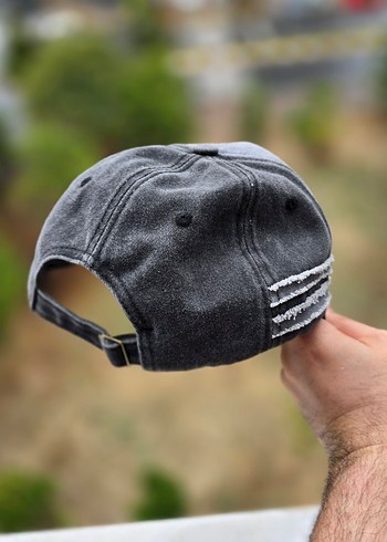 Siyah Gri Punk Tarzı Tokalı Kadın Şapka - Görsel 4