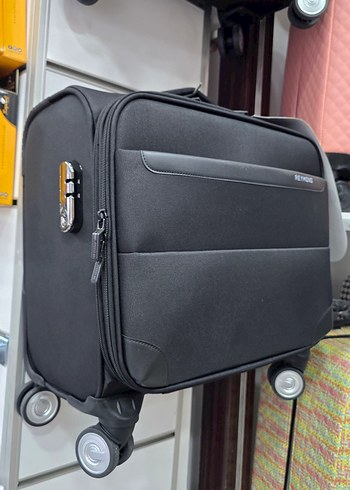 Kilitli Siyah İş Seyahat Çantası - Görsel 2