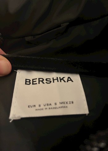 Bershka Siyah Yüksek Yaka Kadın  şişme Yelek - Görsel 2