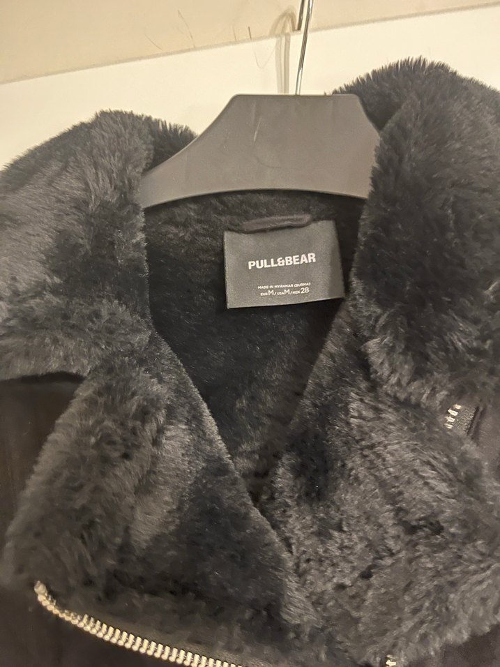 Pull bear Siyah Süet Kürklü Kısa Biker Ceket - Görsel 2