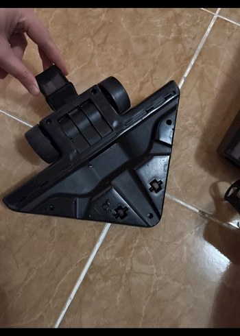 Siyah Dikey Elektrikli Süpürge - Görsel 4