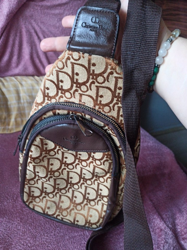 Kahverengi Kadın Marka Desenli Çapraz Çanta - Görsel 4