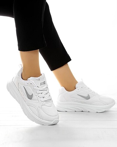 Nike Nike Kadın Ayakkabı
