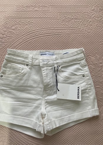 Bershka 34