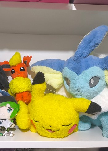 Pokemon peluş