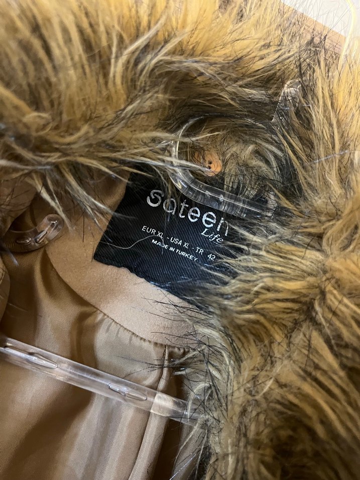 Kürk Yaka Camel Rengi Kaban - Görsel 4