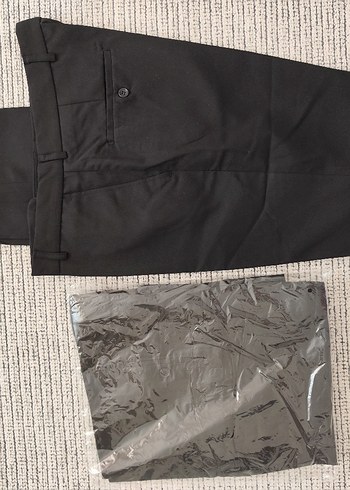 46 Beden siyah Renk Siyah Pilili Erkek Ofis Pantolonu.