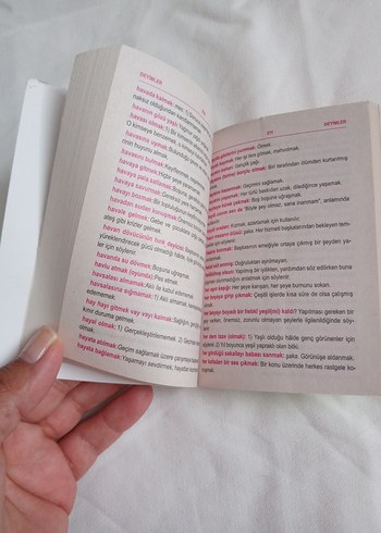 Atasözleri ve Deyimler Sözlüğü - Görsel 2