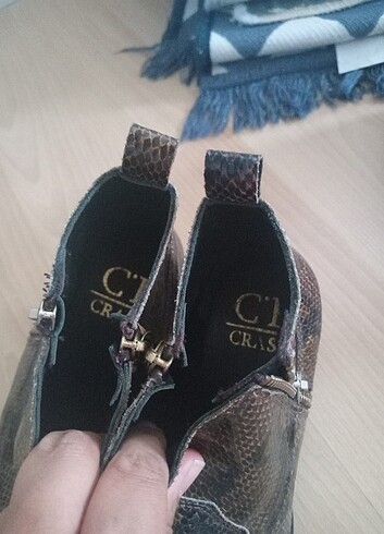 Sadece bir defa giyildi - Görsel 2