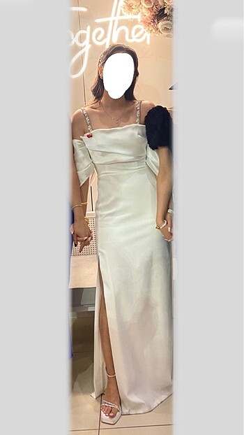 Nişan elbisesi
