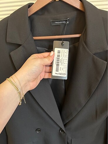 Trendyol & Milla Hiç kullanılmadı siyah blazer