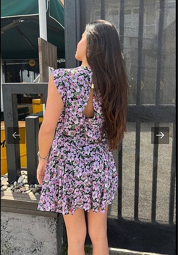 Çiçekli mini elbise - Görsel 2