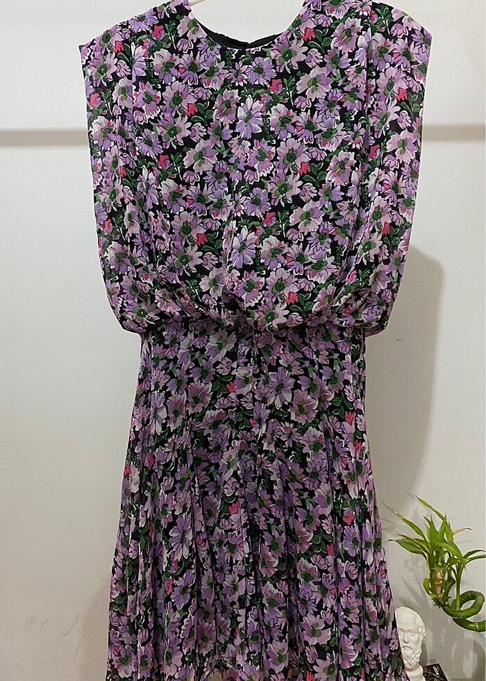 Çiçekli mini elbise - Görsel 3