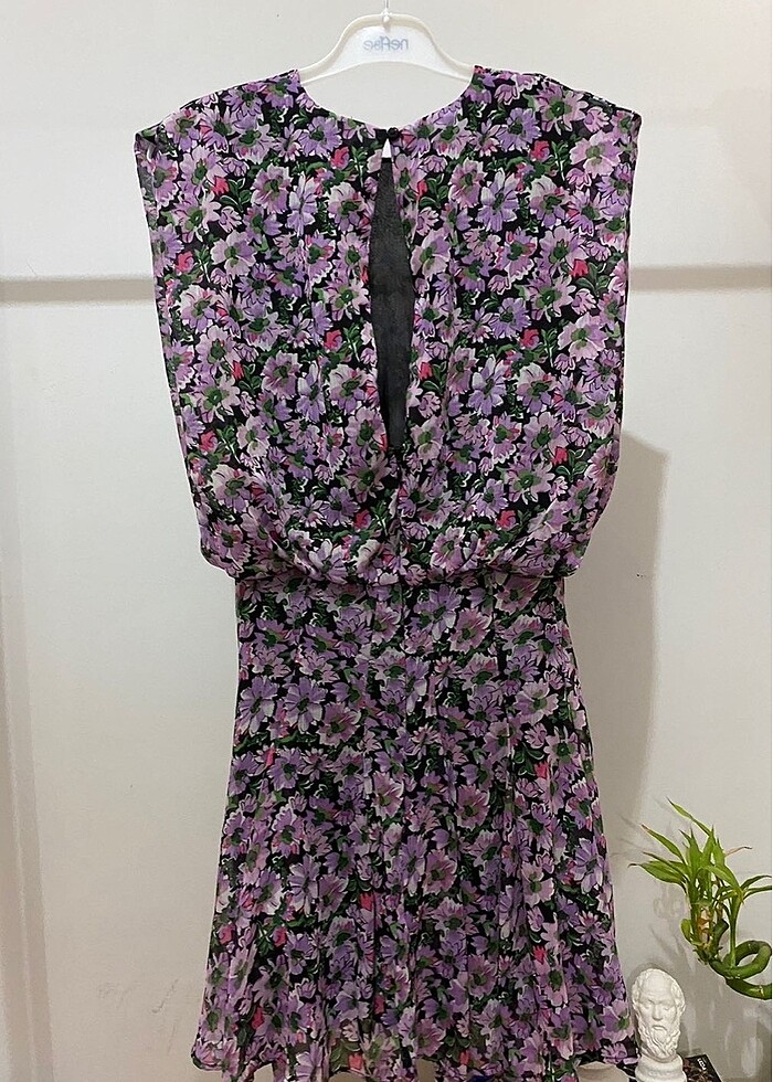 Çiçekli mini elbise - Görsel 4