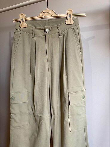 Cepli yeşil pantolon - Görsel 5