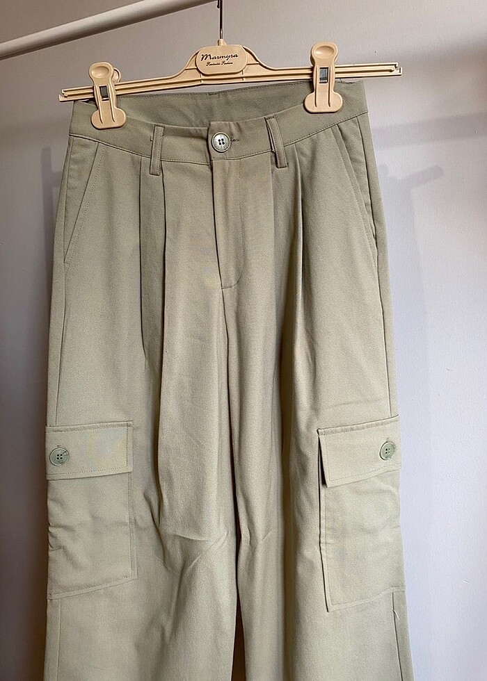 Cepli yeşil pantolon - Görsel 5